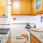 #014 T1 Foxy J By Home Holidays